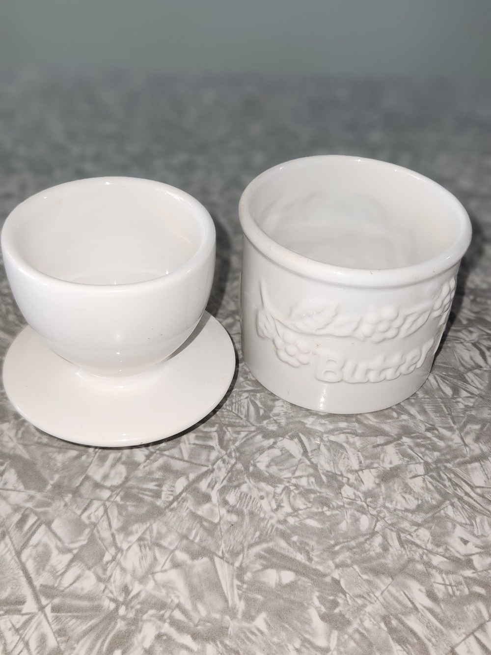 White Ceramic Butter Crock with Lid - Embossed Floral Design - Picture 4 of 7